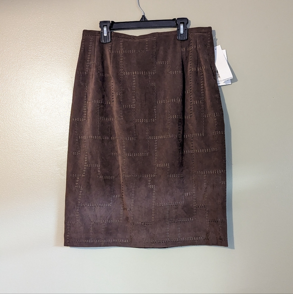 NWT Harve Benard Brown Stitch Pattern Pencil Skirt